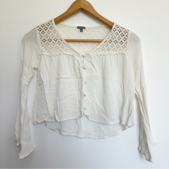Charlotte Russe Peasant Blouse Top Shirt White Small Button Up Flowy Bell Sleeve - Picture 1 of 6